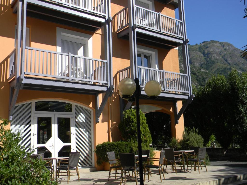 Hotel Chez Pierre D'Agos Bagian luar foto